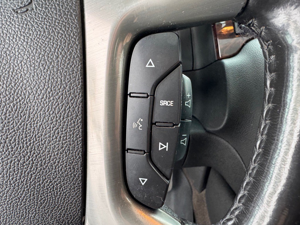 2008 GMC Yukon Image 43