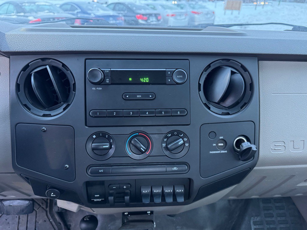 2008 Ford F-350 Image 30