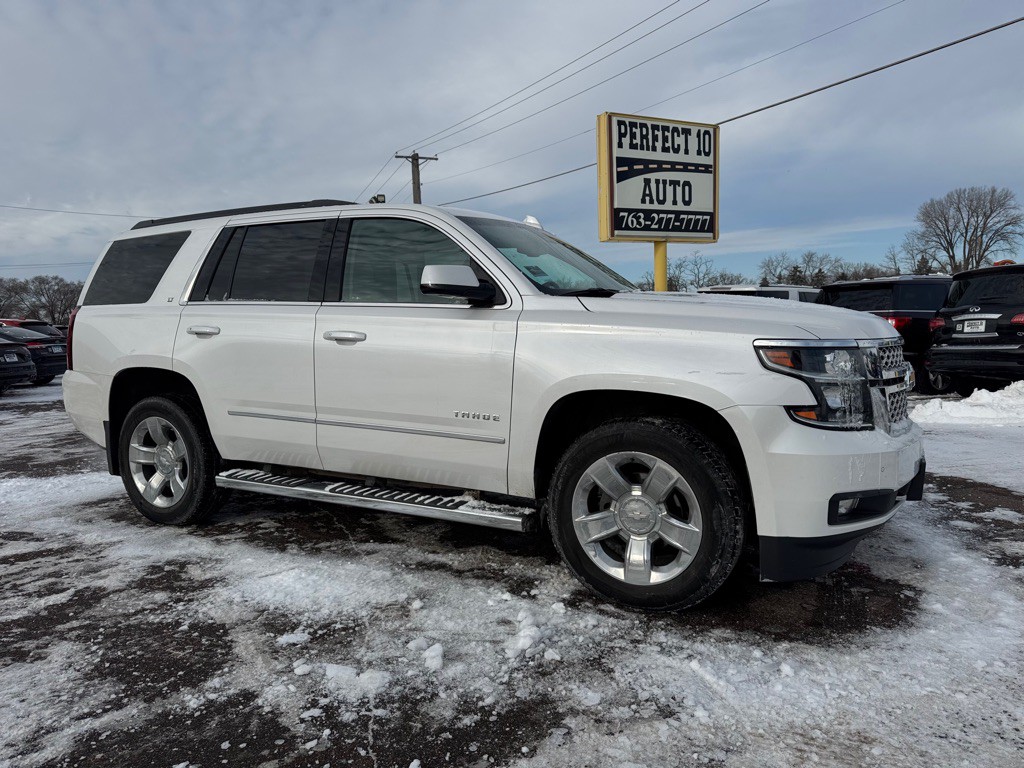 2017 Chevrolet Tahoe Image 2