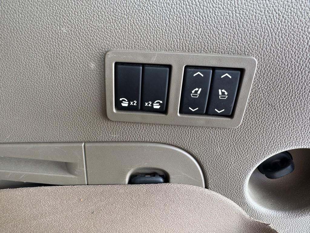 2017 Chevrolet Tahoe Image 24