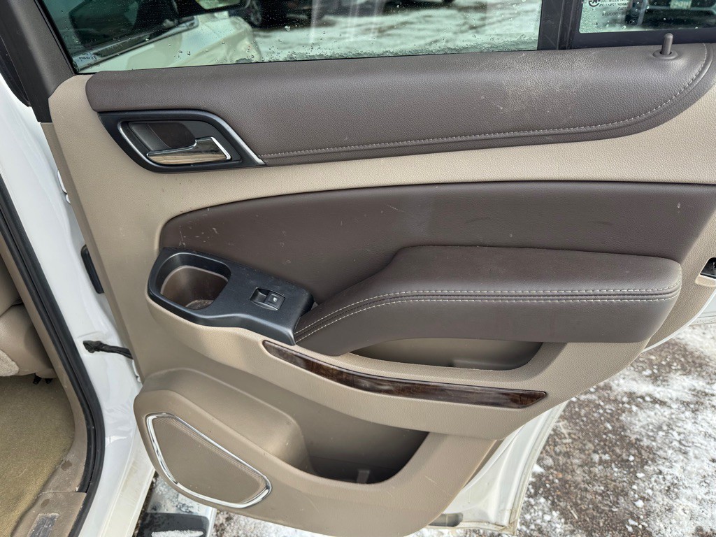 2017 Chevrolet Tahoe Image 28