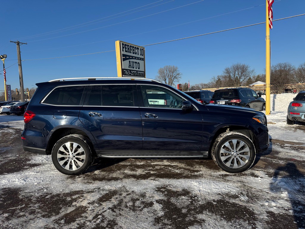 2017 Mercedes-Benz GLS-Class Image 3