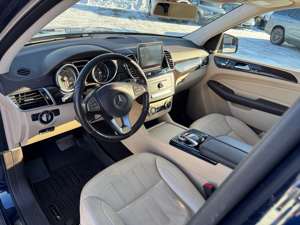 2017 Mercedes-Benz GLS-Class Image 18