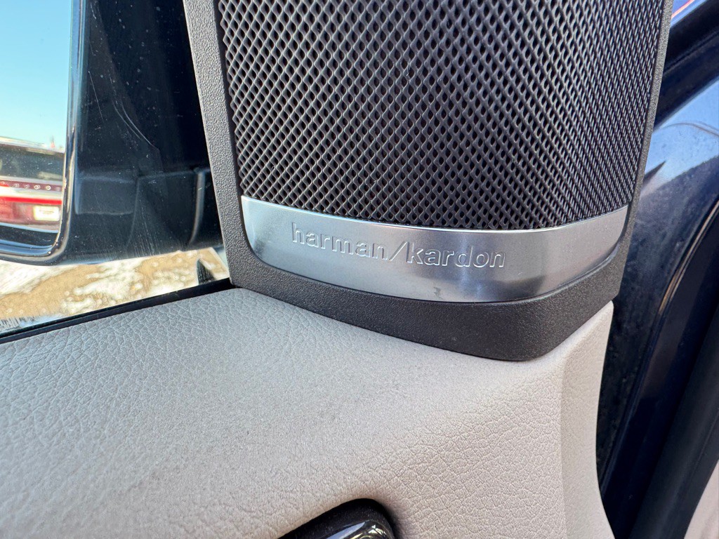 2017 Mercedes-Benz GLS-Class Image 22