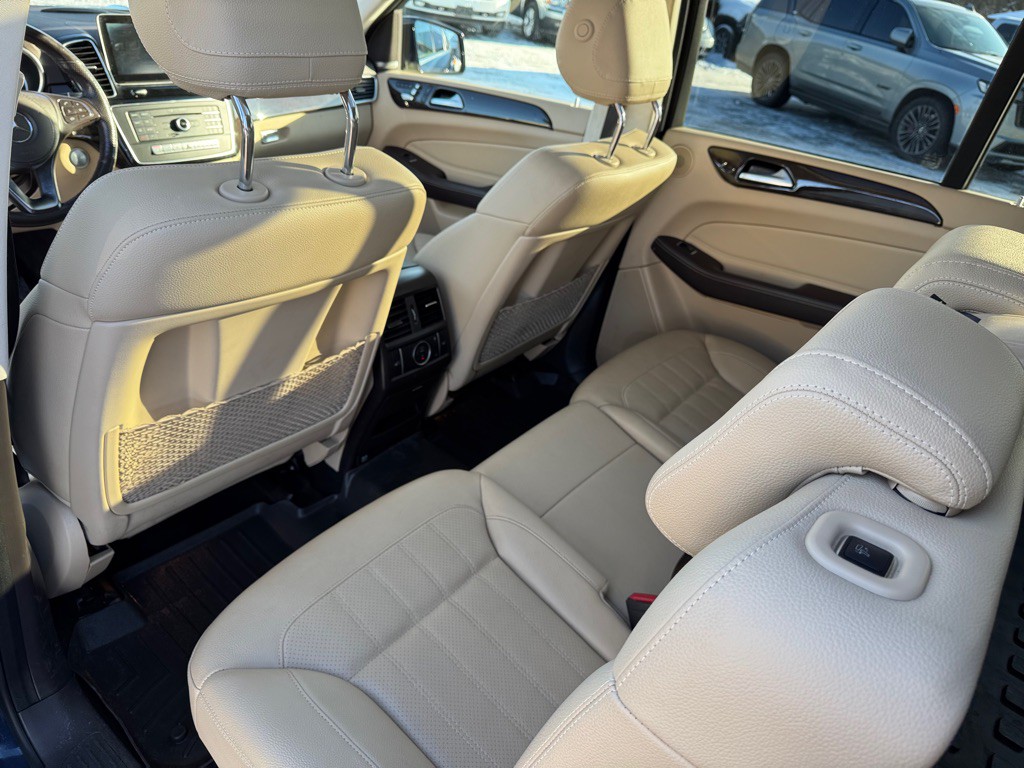 2017 Mercedes-Benz GLS-Class Image 24