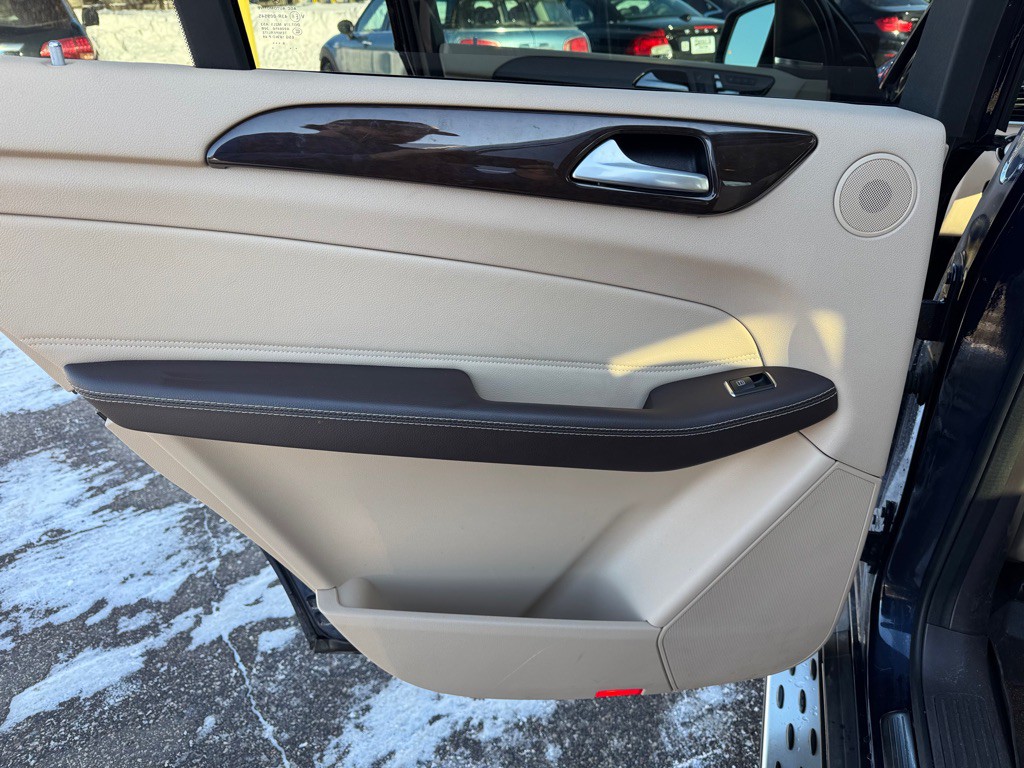 2017 Mercedes-Benz GLS-Class Image 25