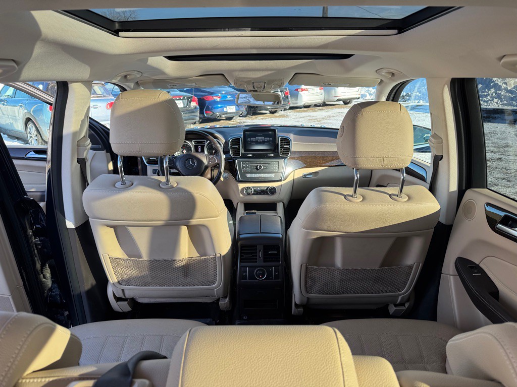 2017 Mercedes-Benz GLS-Class Image 28