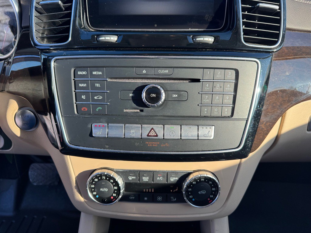 2017 Mercedes-Benz GLS-Class Image 44