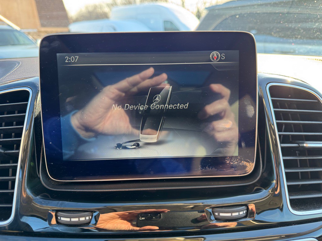 2017 Mercedes-Benz GLS-Class Image 46