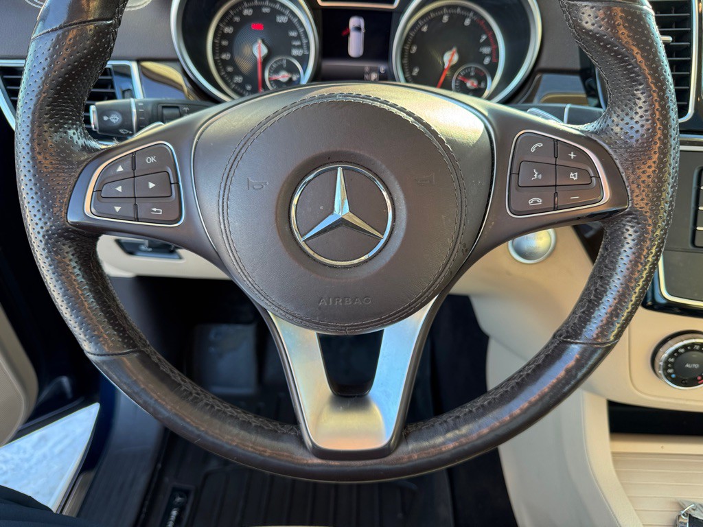 2017 Mercedes-Benz GLS-Class Image 52