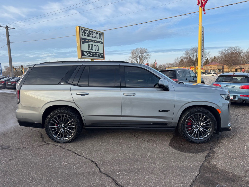 2024 Cadillac Escalade Image 3