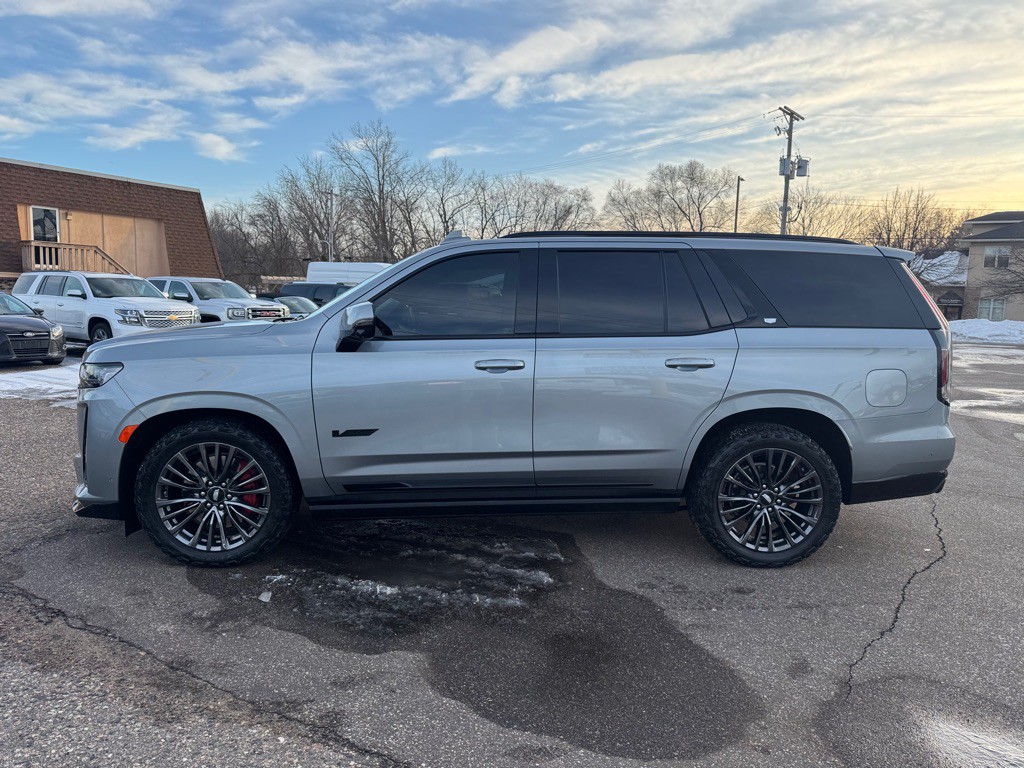 2024 Cadillac Escalade Image 9