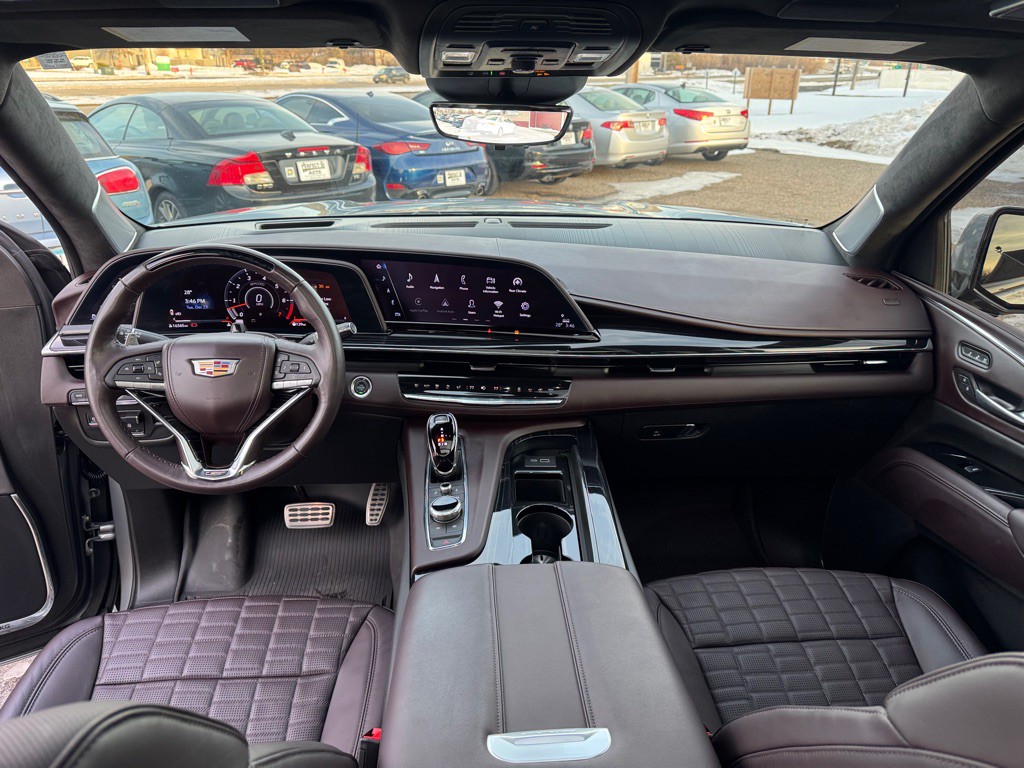 2024 Cadillac Escalade Image 40