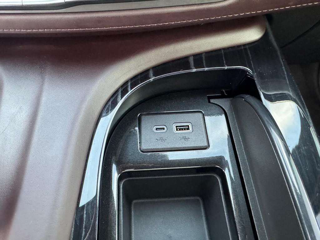 2024 Cadillac Escalade Image 45