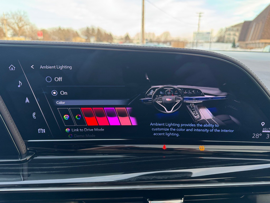 2024 Cadillac Escalade Image 60