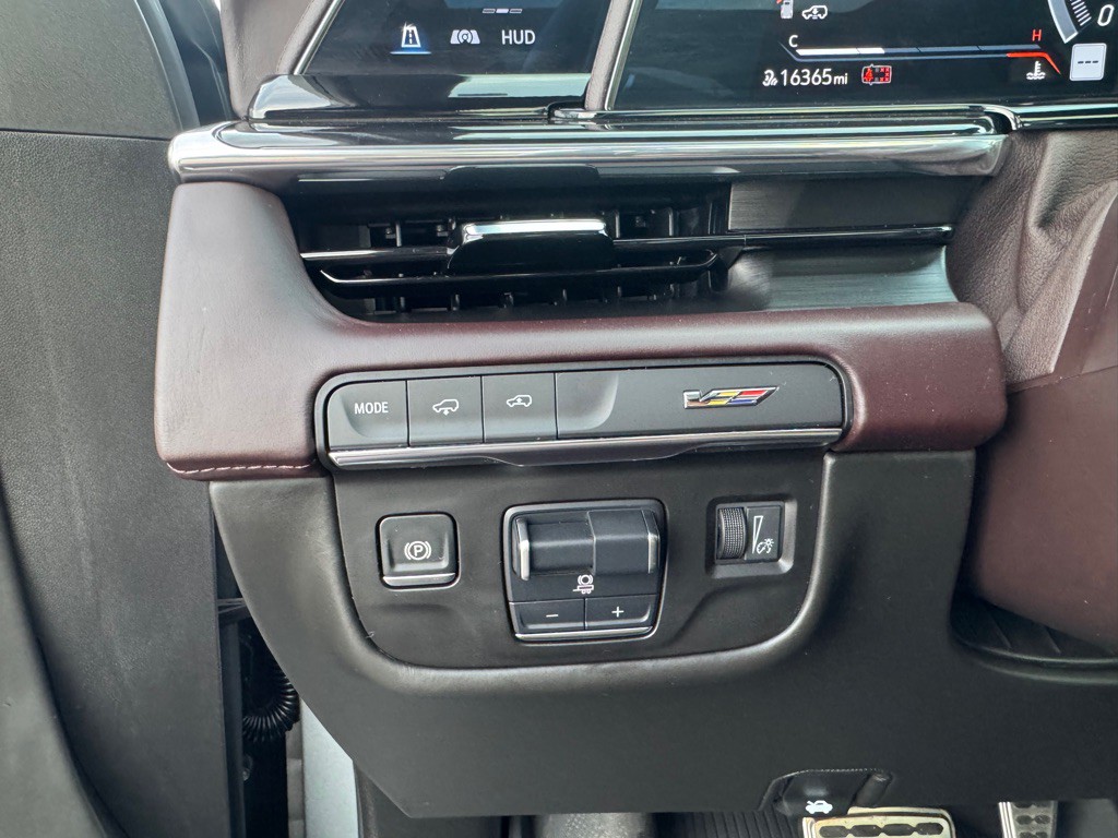 2024 Cadillac Escalade Image 68