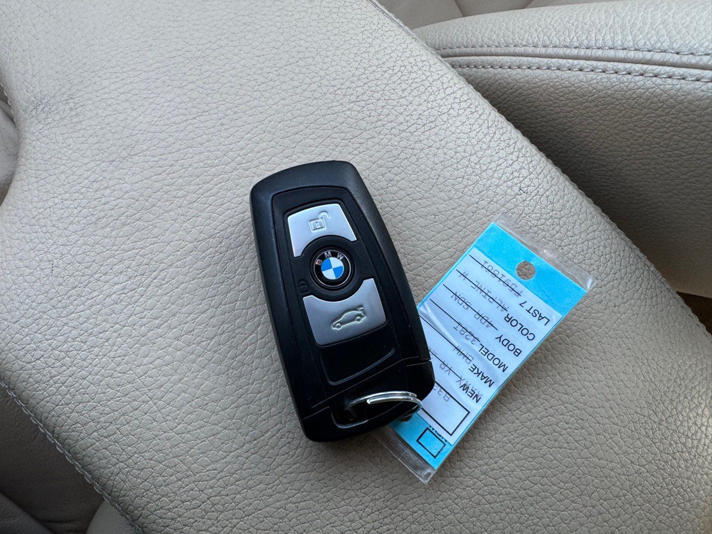 2013 BMW 3 Series Image 34