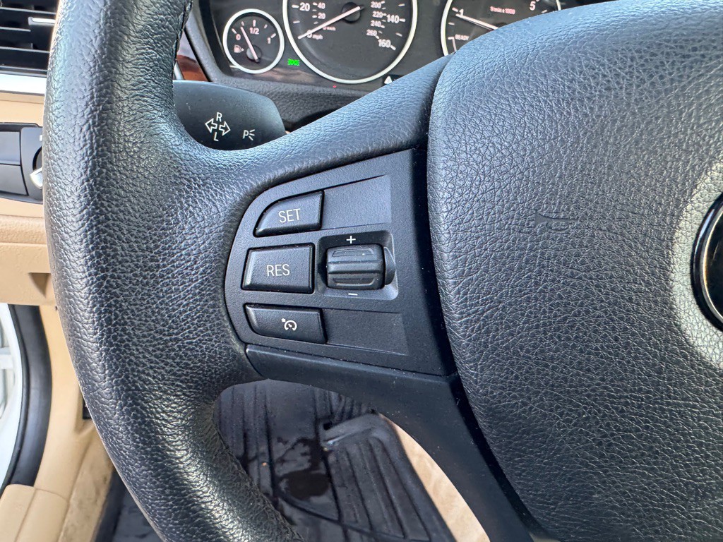 2013 BMW 3 Series Image 43