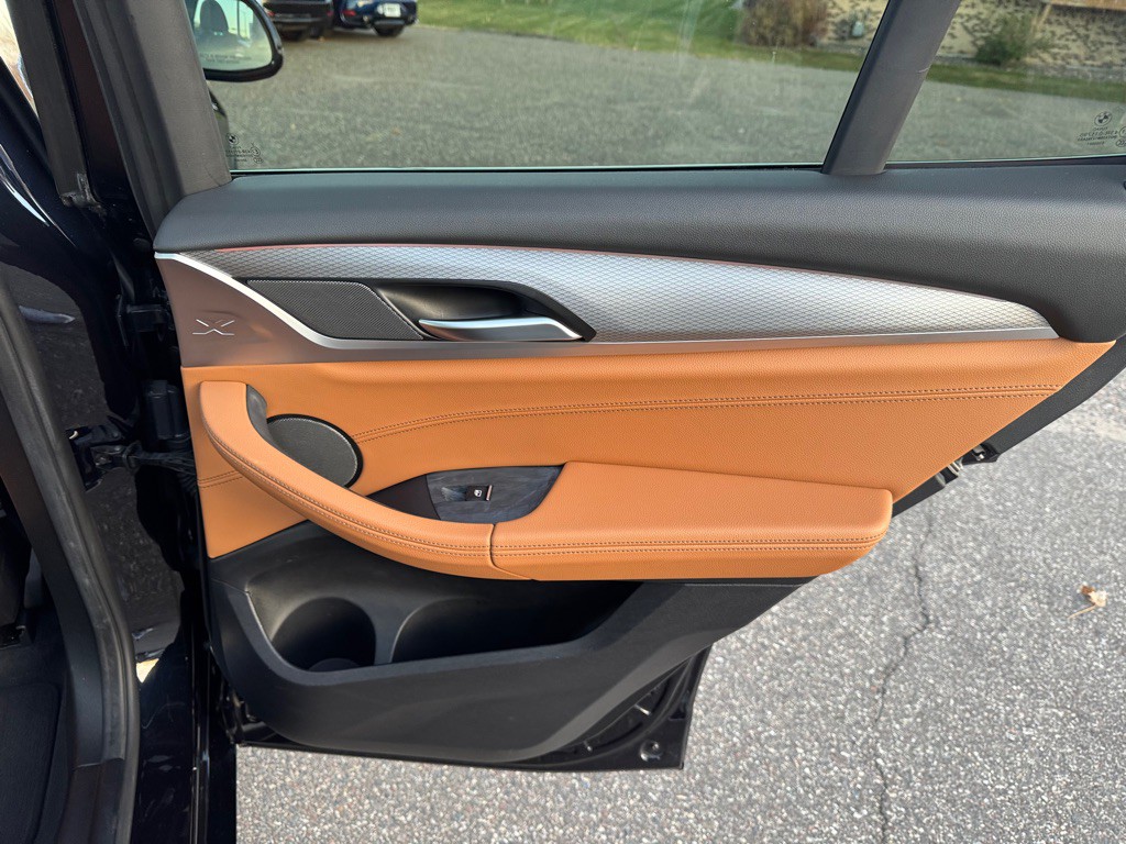 2019 BMW X3 Image 32