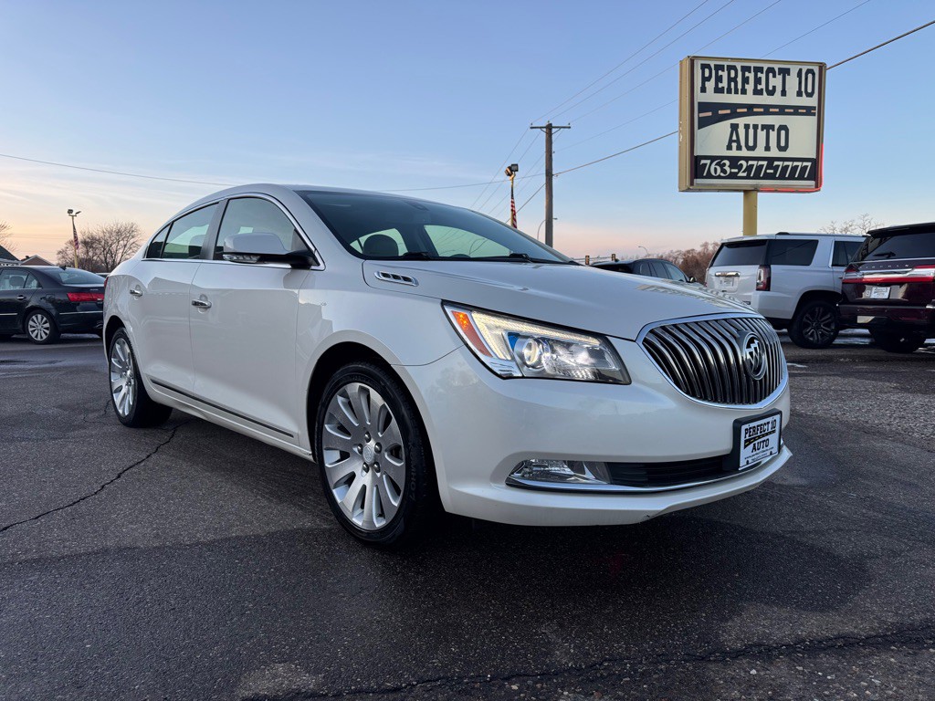 2014 Buick Lacrosse Image 1