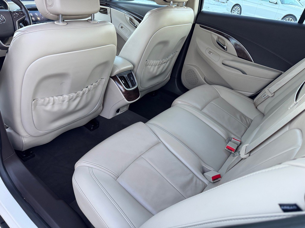 2014 Buick Lacrosse Image 22
