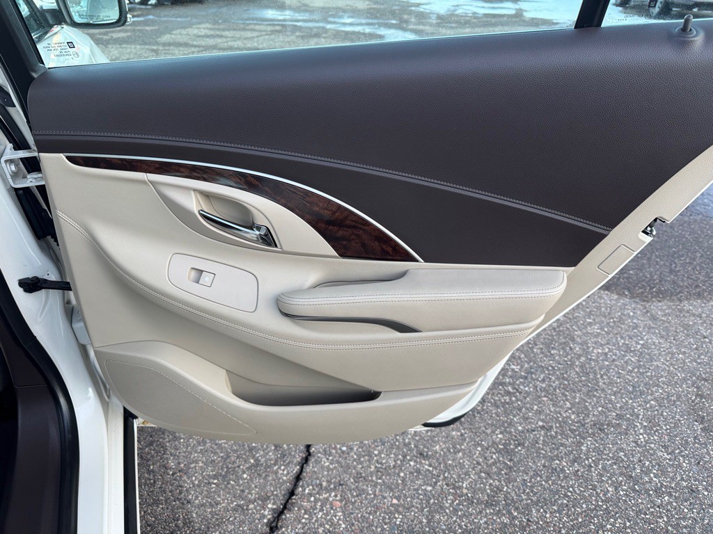 2014 Buick Lacrosse Image 27