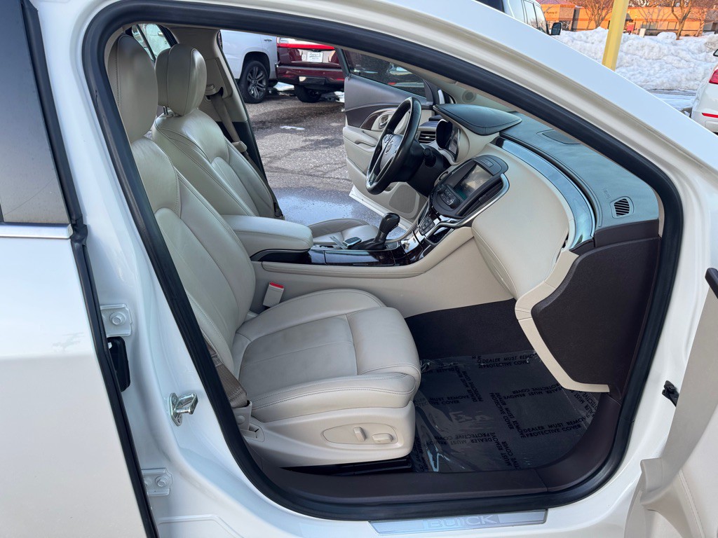 2014 Buick Lacrosse Image 28