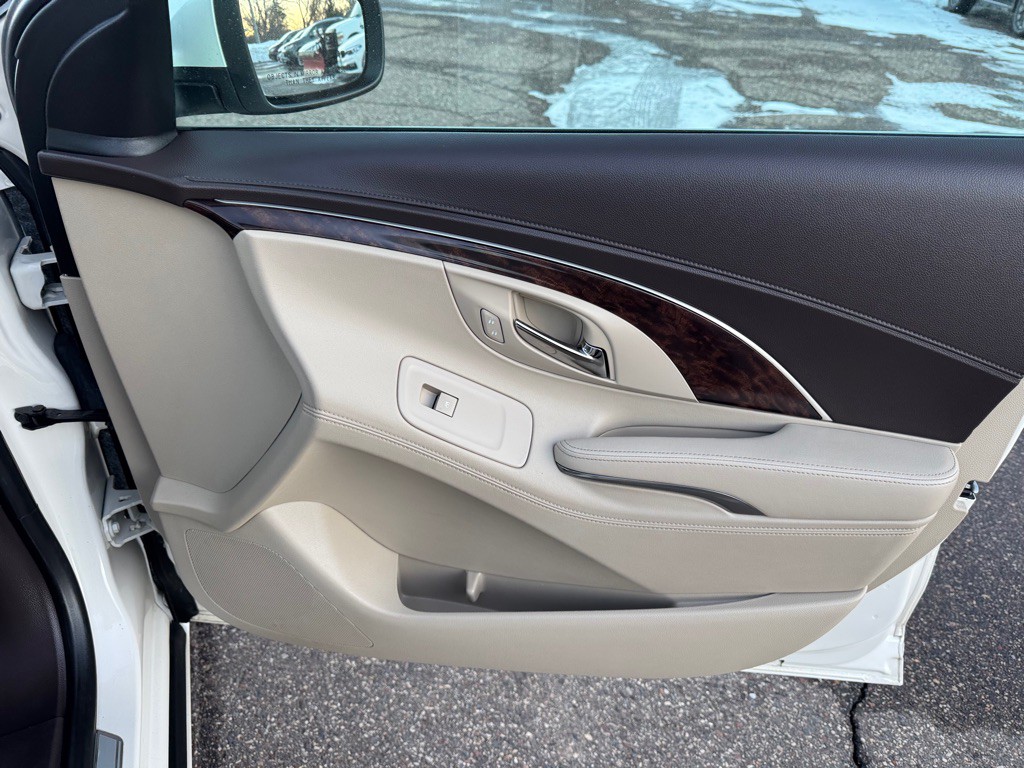 2014 Buick Lacrosse Image 31