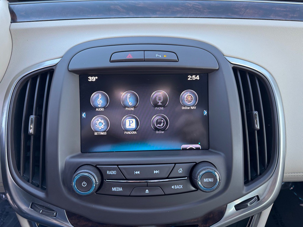 2014 Buick Lacrosse Image 38