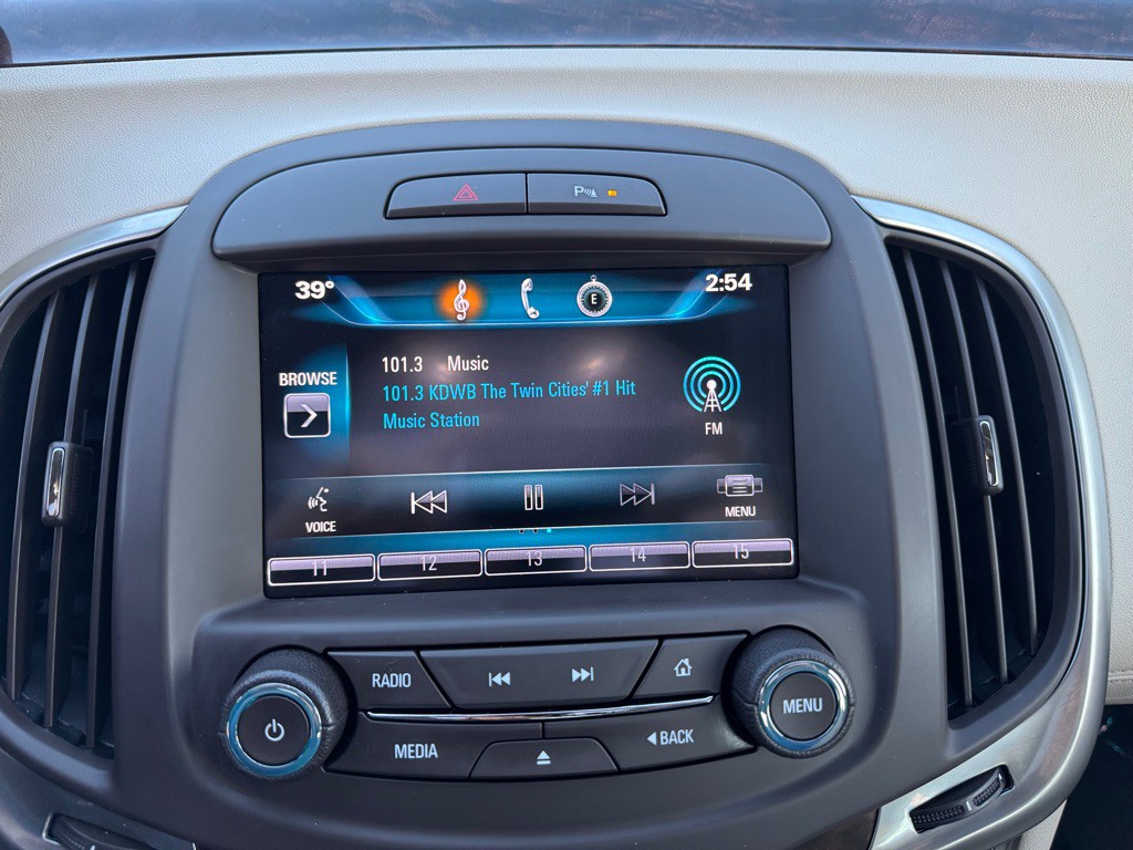 2014 Buick Lacrosse Image 39