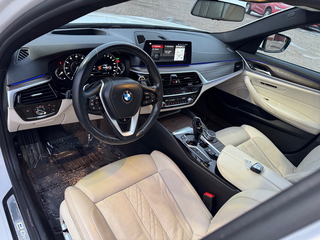2018 BMW 5 Series Image 18