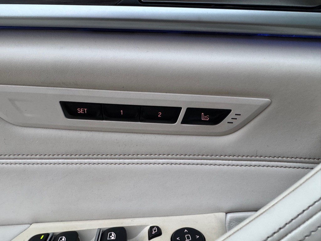 2018 BMW 5 Series Image 21