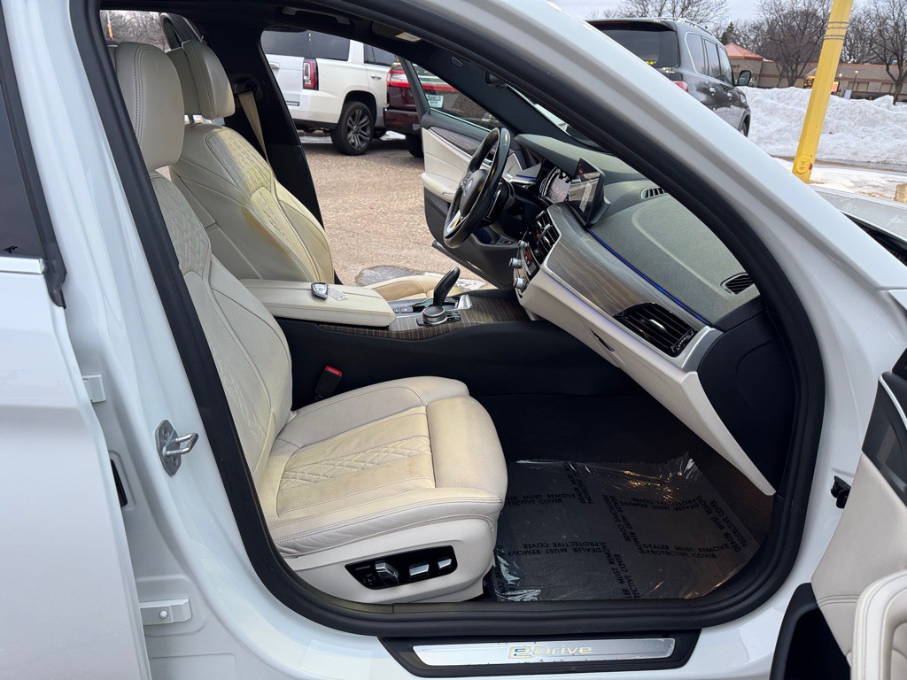 2018 BMW 5 Series Image 30