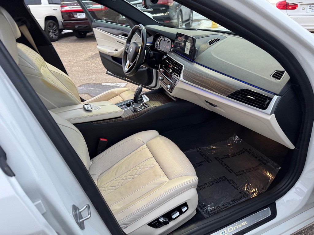 2018 BMW 5 Series Image 31