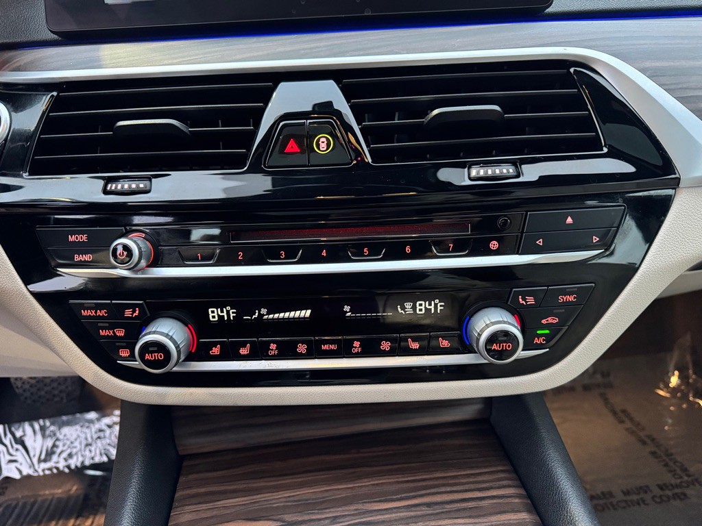 2018 BMW 5 Series Image 42