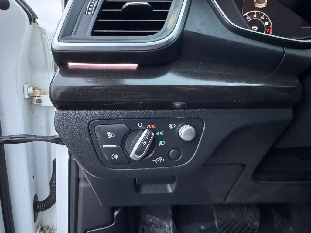 2018 Audi Q5 Image 55