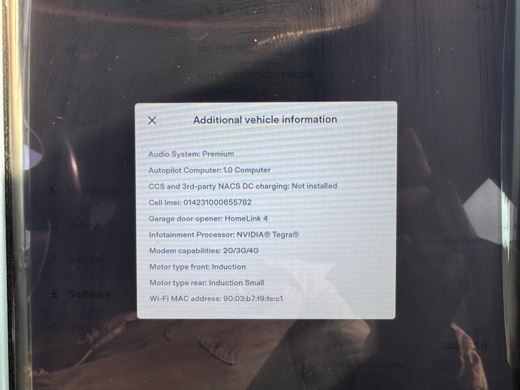 2016 Tesla Model S Image 34