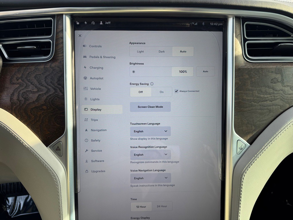 2016 Tesla Model S Image 42