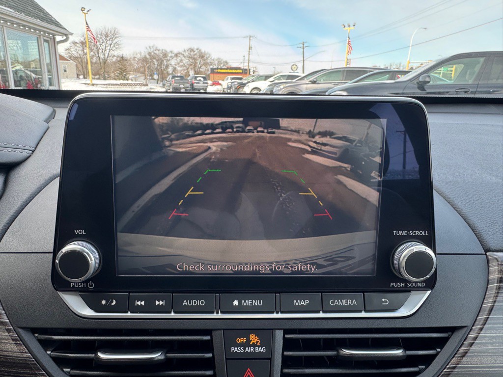 2020 Nissan Altima Image 39