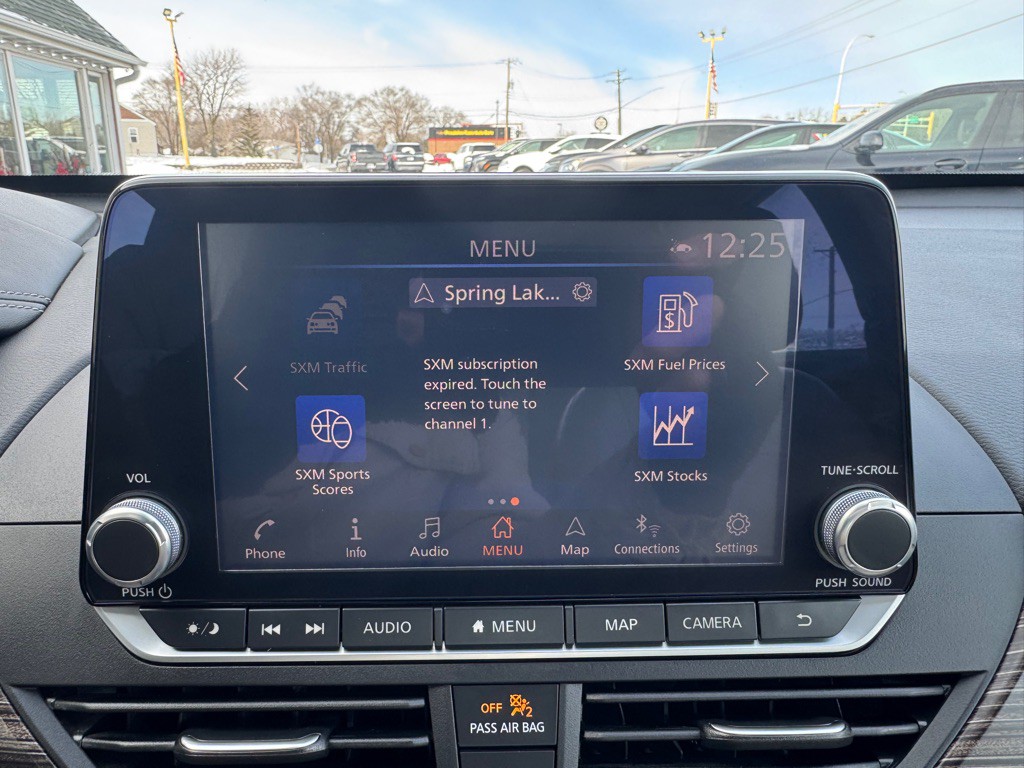 2020 Nissan Altima Image 40