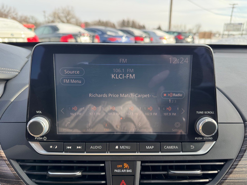 2020 Nissan Altima Image 38