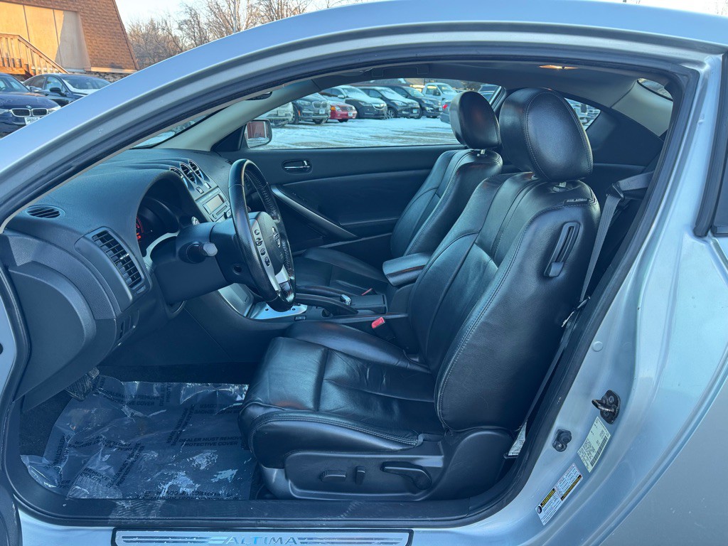 2009 Nissan Altima Image 16