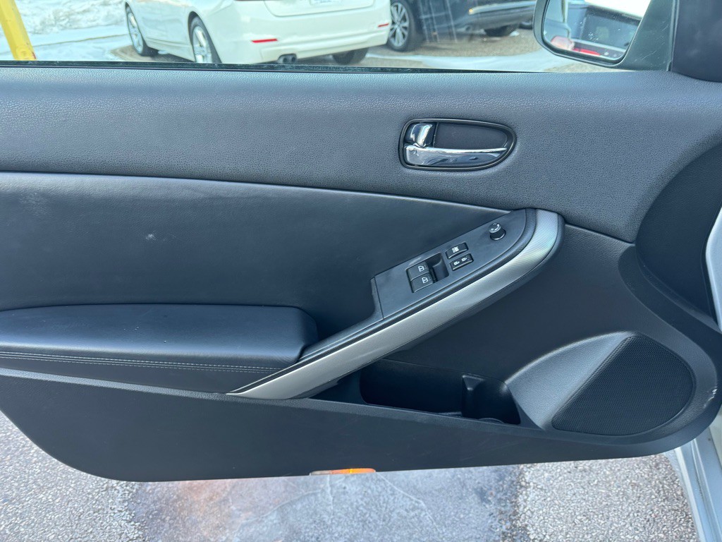 2009 Nissan Altima Image 19