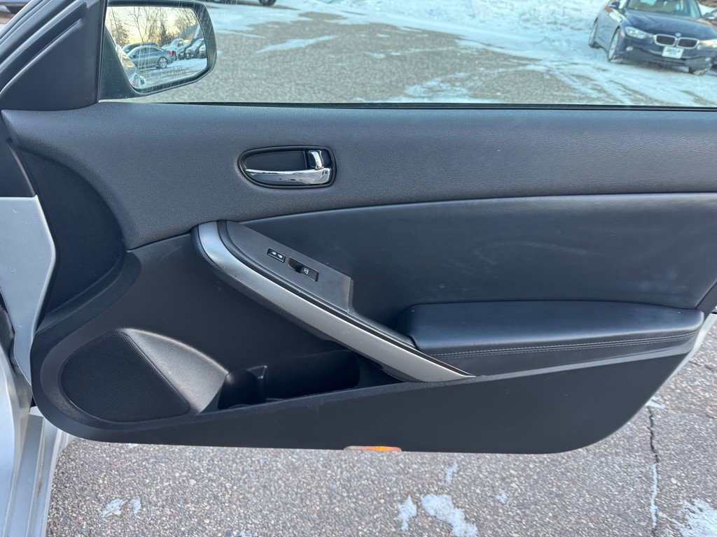 2009 Nissan Altima Image 24