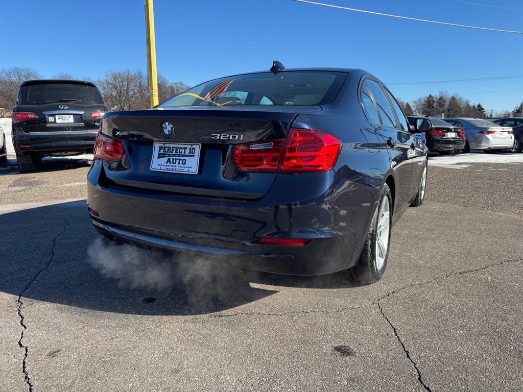 2014 BMW 3 Series Image 5