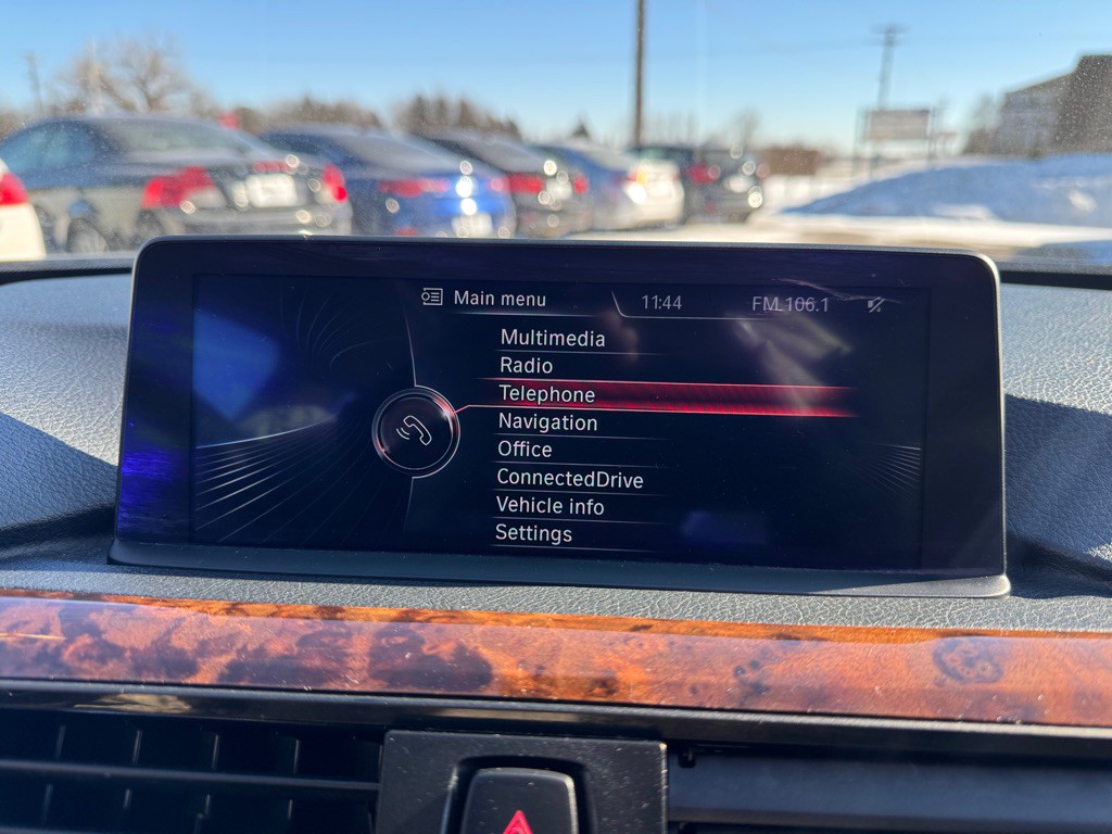 2014 BMW 3 Series Image 38