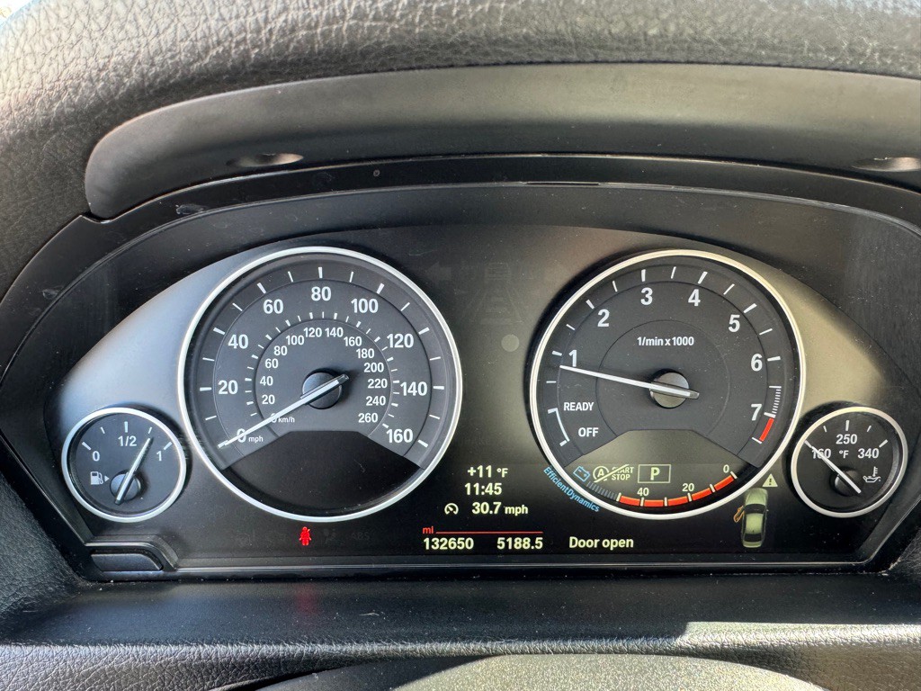 2014 BMW 3 Series Image 45