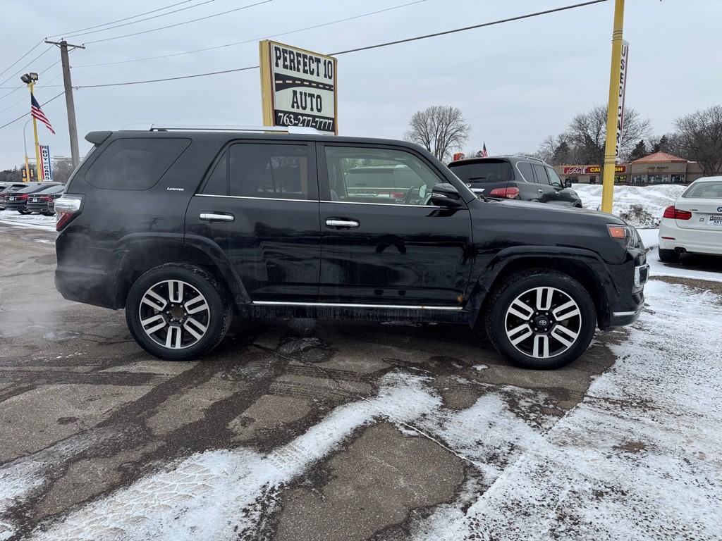 2016 Toyota 4Runner Image 3