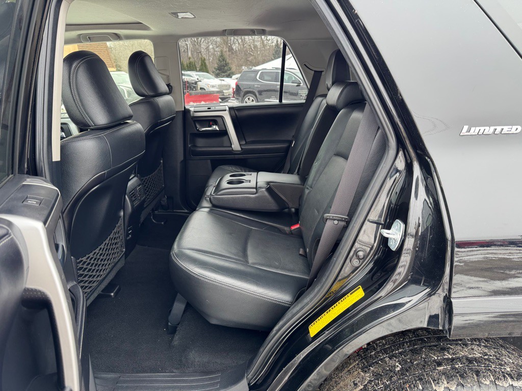 2016 Toyota 4Runner Image 20