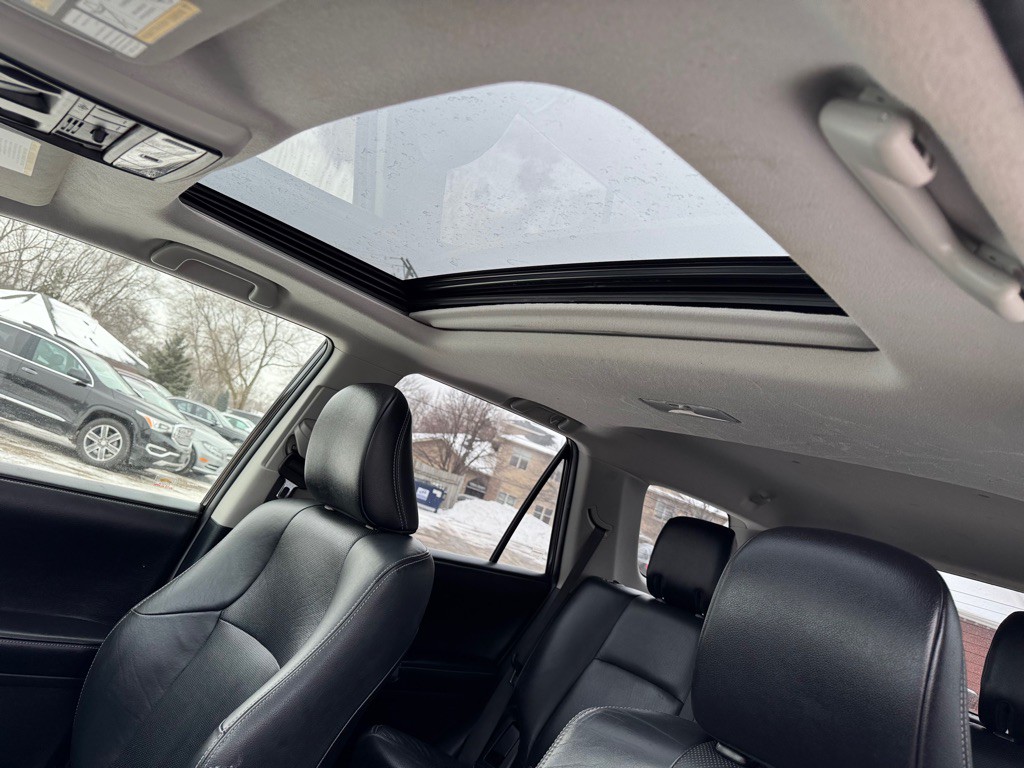 2016 Toyota 4Runner Image 35